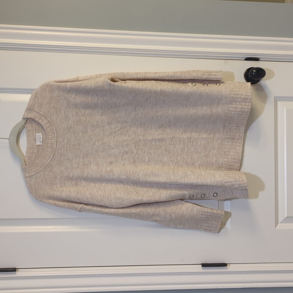 Caslon Heathered Beige Tunic Sweater. Size M